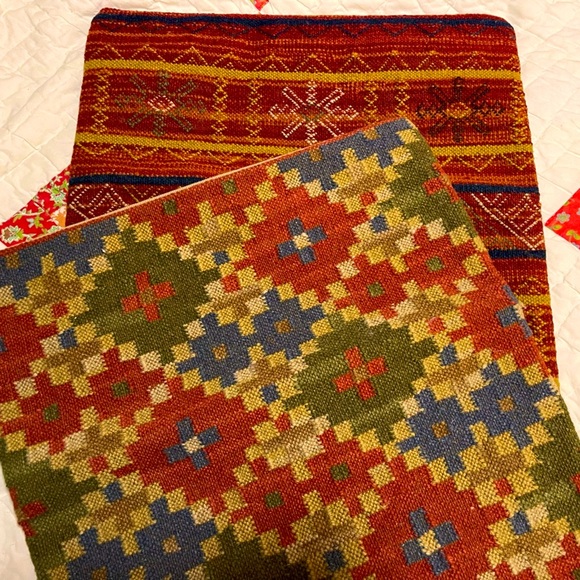 Pottery Barn Vintage Wool Tribal Kilim Pillow Cover, 18” - Picture 2 of 8